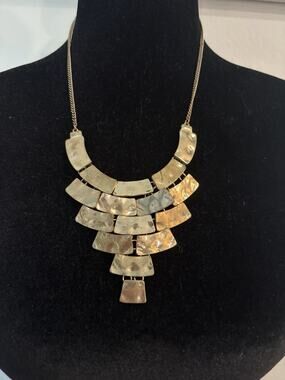 Hammered Metal Bib Necklace Cleopatra